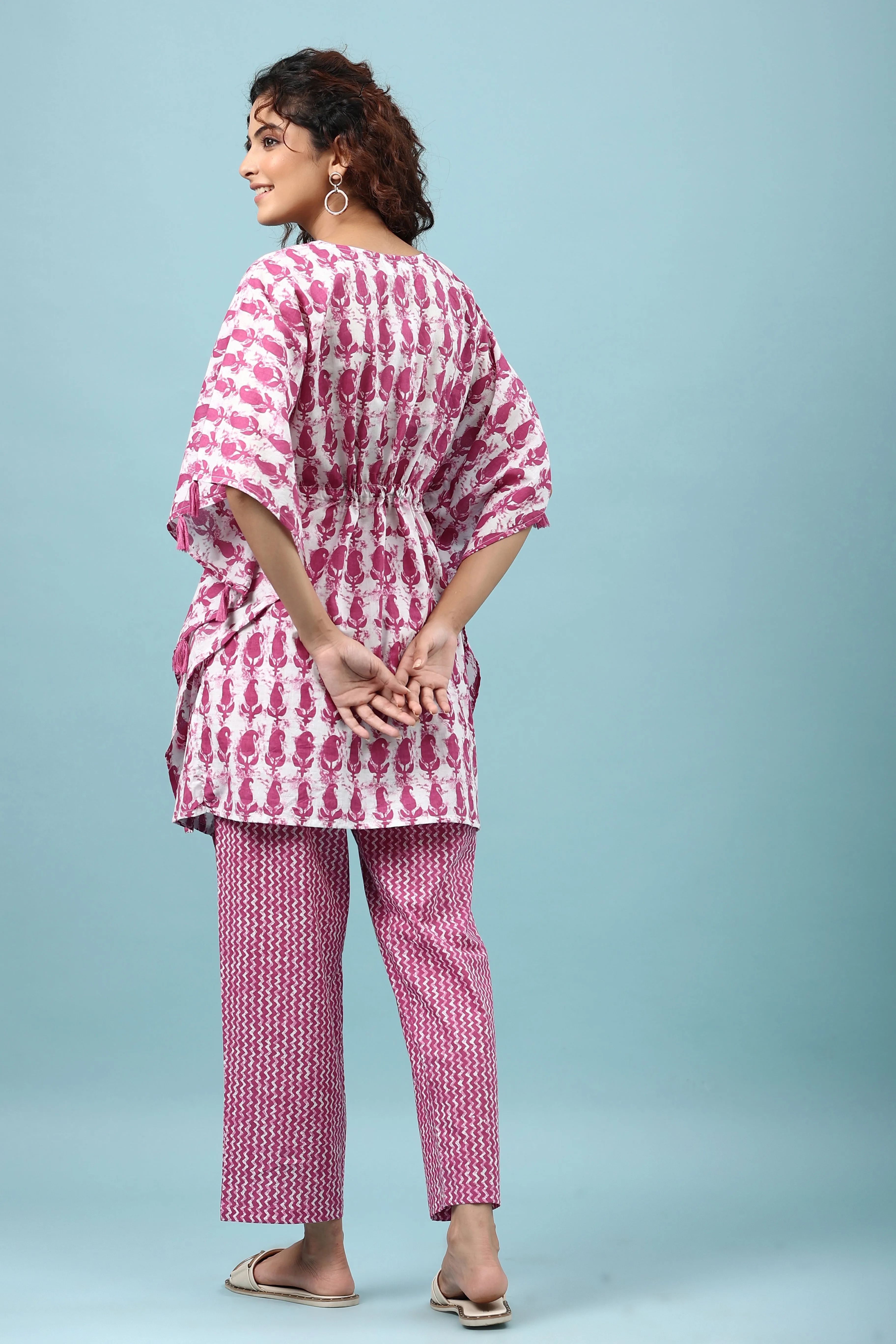 Daabu on Mauve Kaftan Pajama