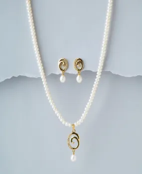 Elegant Pearl Necklace Set