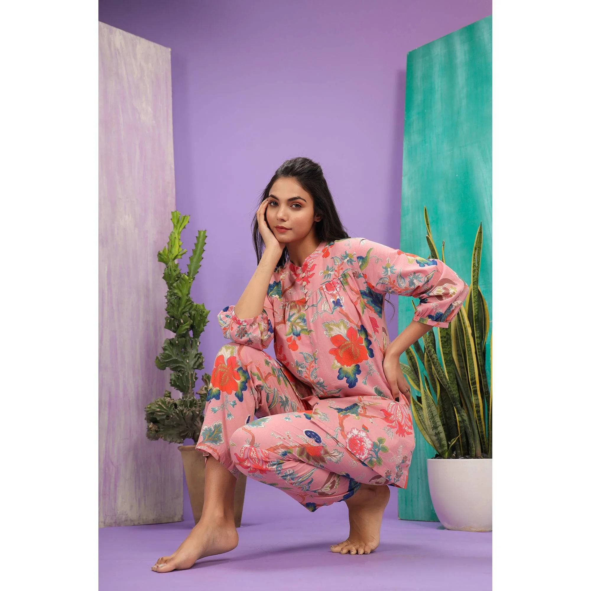 Floral Jaal On Pink Loungewear